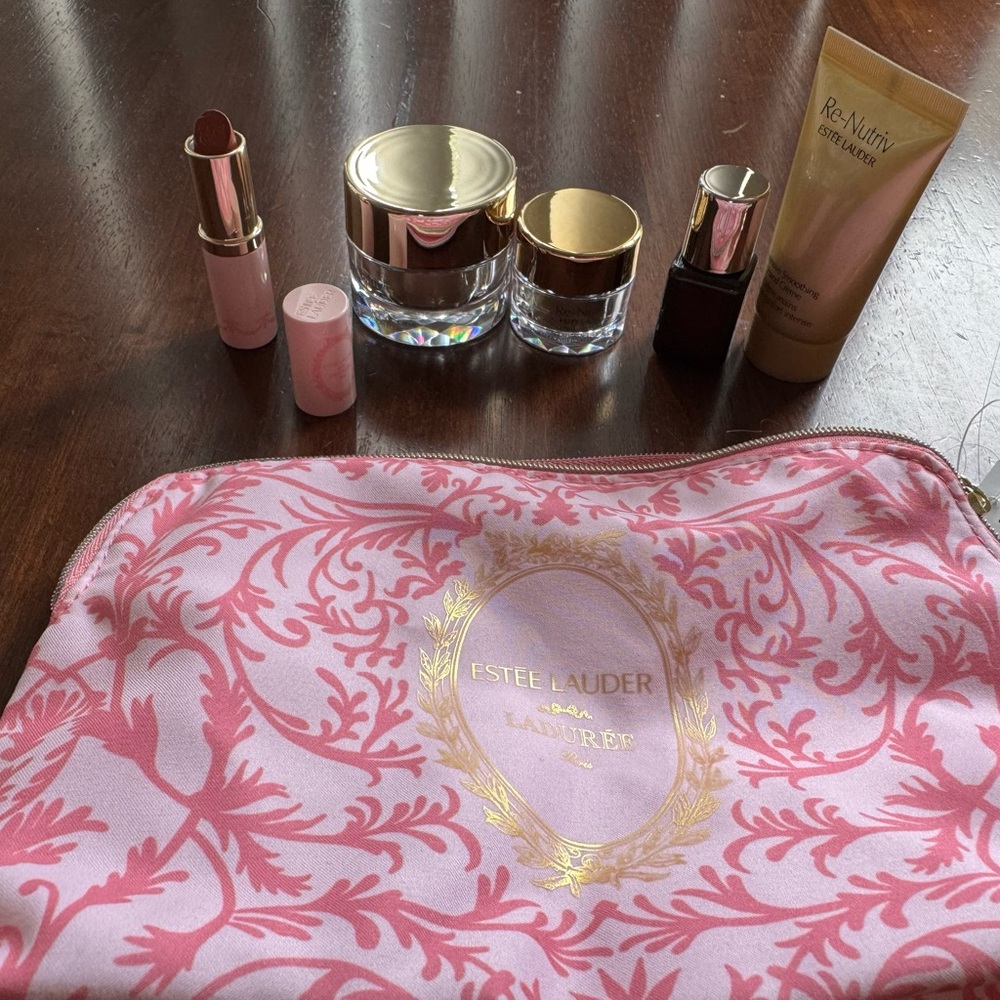 Estee Lauder Pink and Gold Beauty Collection